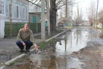 Неприятно, но факт: Издалека-долга течет река, как Волга…